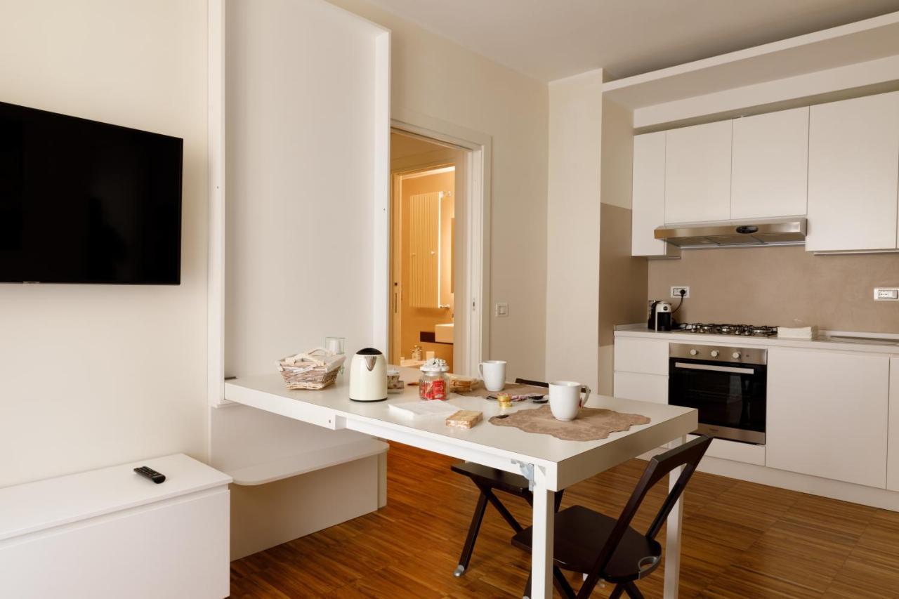 I Vicoli Exclusive Apartments Fondi Bagian luar foto
