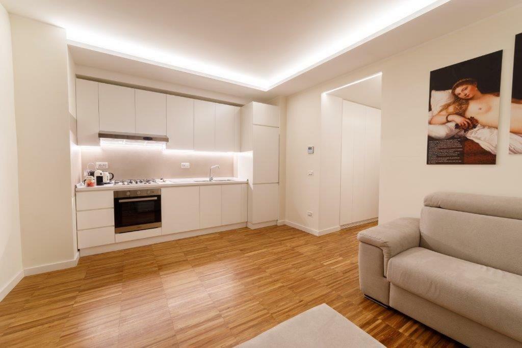I Vicoli Exclusive Apartments Fondi Bagian luar foto