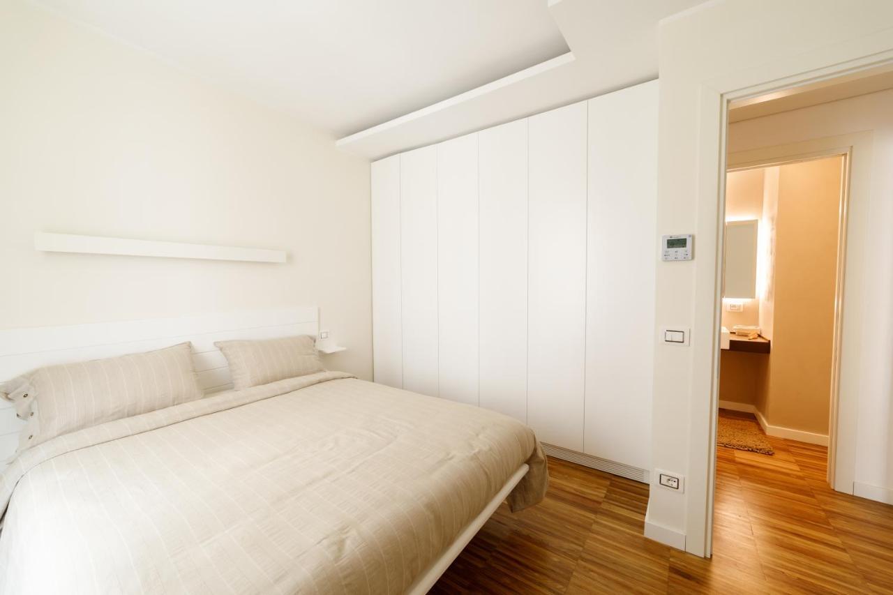 I Vicoli Exclusive Apartments Fondi Bagian luar foto