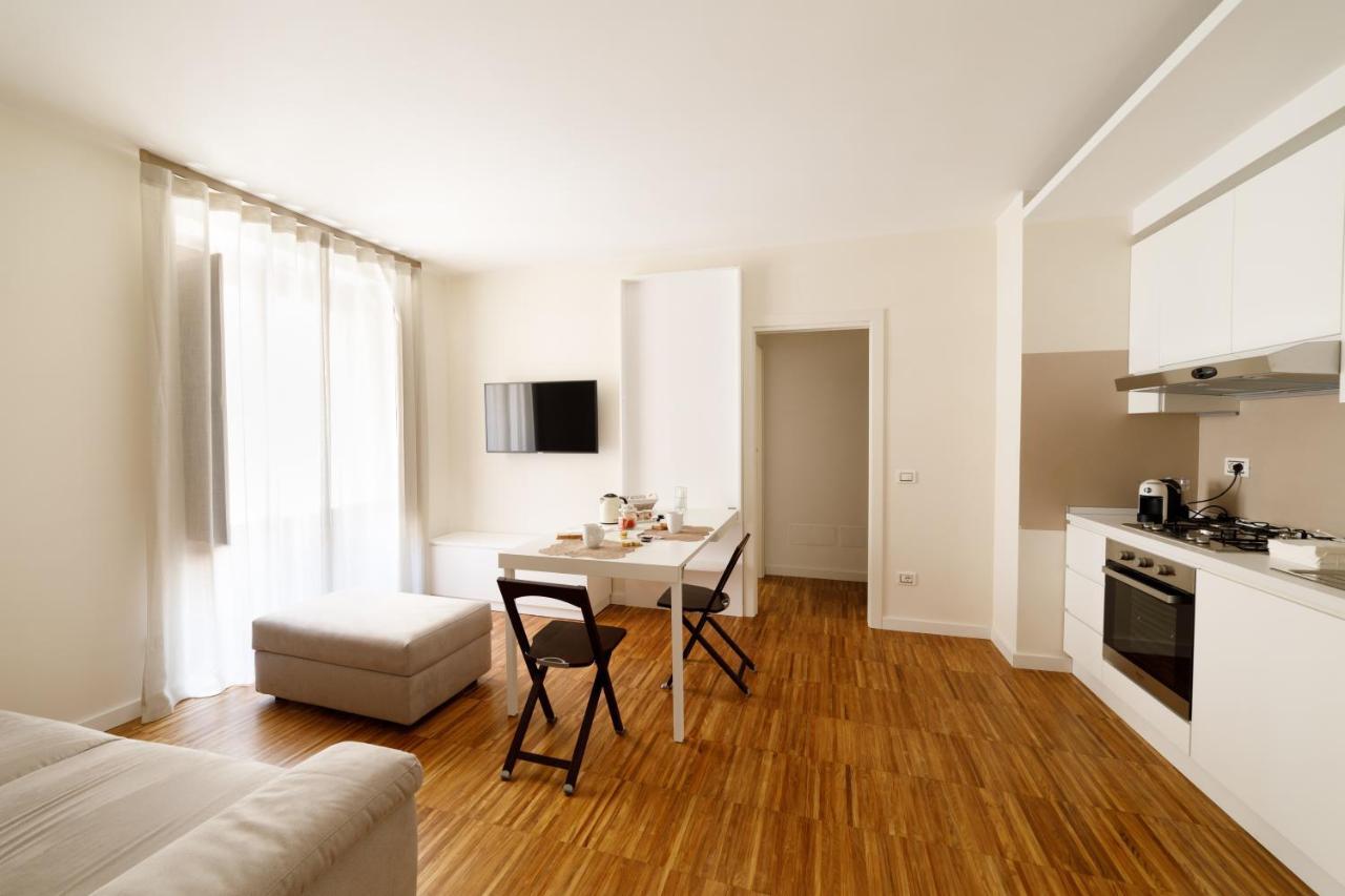 I Vicoli Exclusive Apartments Fondi Bagian luar foto